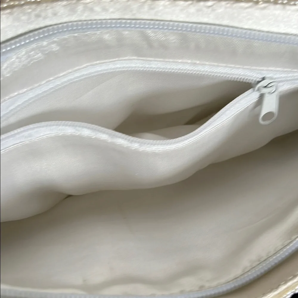 Floral Beaded Cream Shoulder Bag - Picture 14 of 14